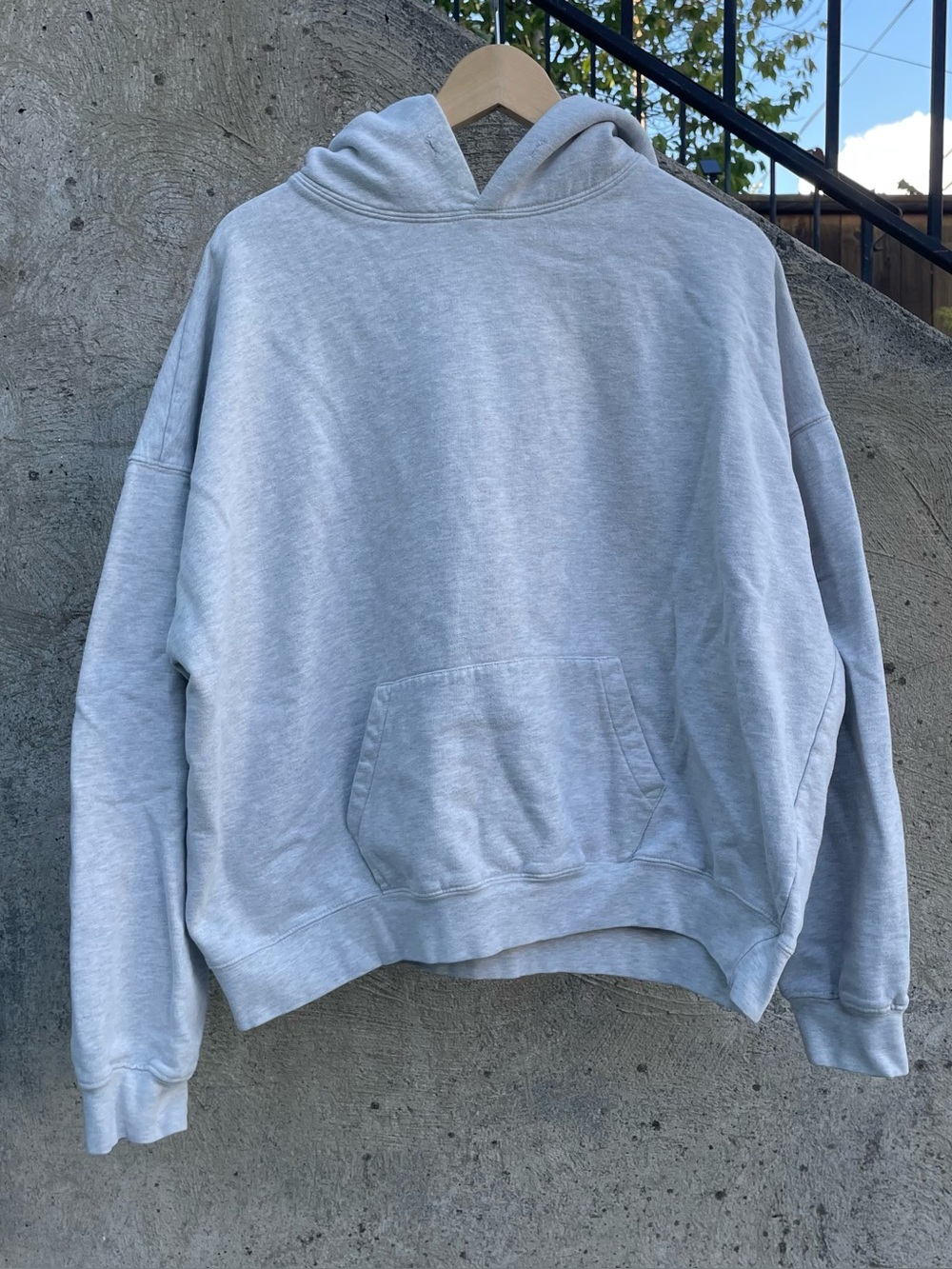 Grey mnml cropped boxy heavyweight streetwear hoodie size large